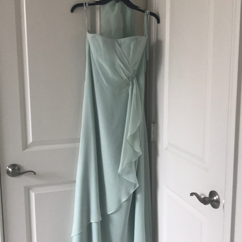 David’s Bridal mint green bridesmaid dress xs